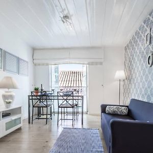 Inloveapartments - Typical Portuguese Tiles